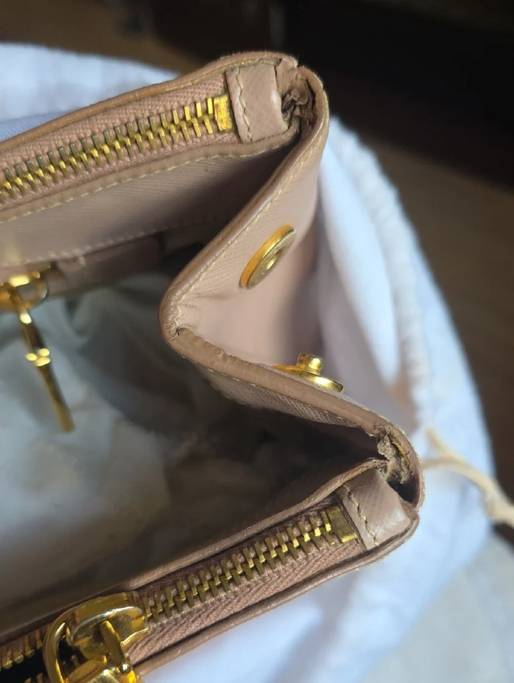 Prada Leather Tote in Pale Pink with Gold Hardware - Picture 8 of 16
